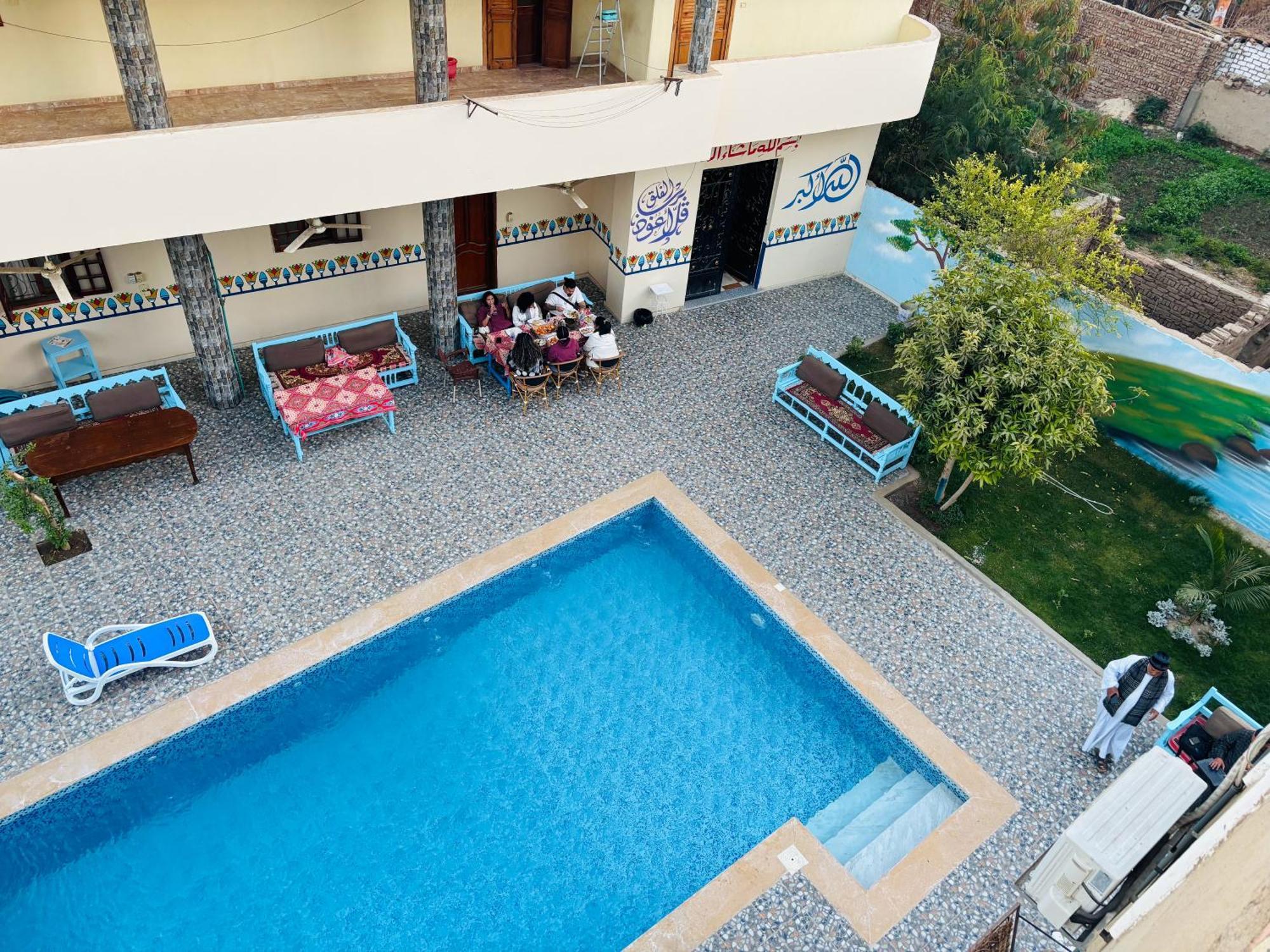 Luxor View Hostel Exteriör bild